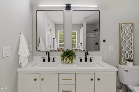 Bath - 2701 Skybrook Ln, Durham, NC 27703 photo 2 of 5