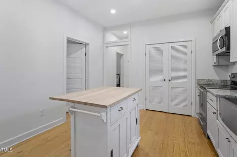 1916 Hart St, Durham, NC 27703 photo 10