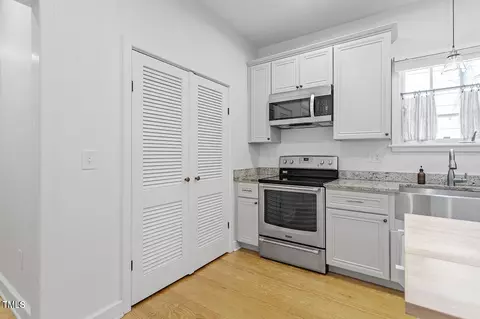 1916 Hart St, Durham, NC 27703 photo 11