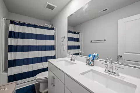 Bath - 3000 Farndale Trce, Durham, NC 27712 photo 1 of 1