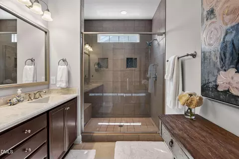 Bath - 941 Regency Cottage Pl, Cary, NC 27518 photo 2 of 5