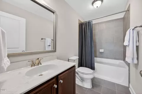 Bath - 941 Regency Cottage Pl, Cary, NC 27518 photo 5 of 5