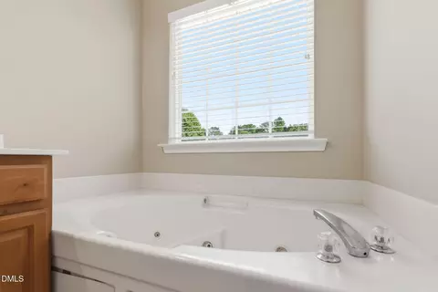 Bath - 2904 Gross Ave, Wake Forest, NC 27587 photo 3 of 5