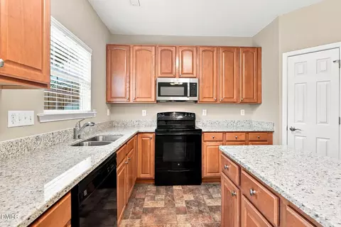 Kitchen - 2904 Gross Ave, Wake Forest, NC 27587 photo 8 of 9