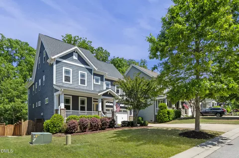 436 Skybluff Cir, Fuquay Varina, NC 27526
