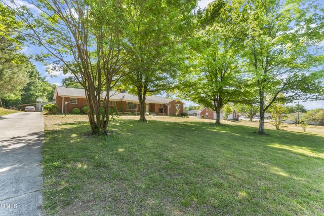 1920 S Main St, Graham, NC 27253