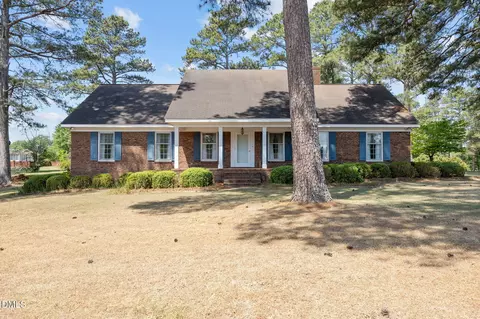 85 Oak St, Lillington, NC 27546