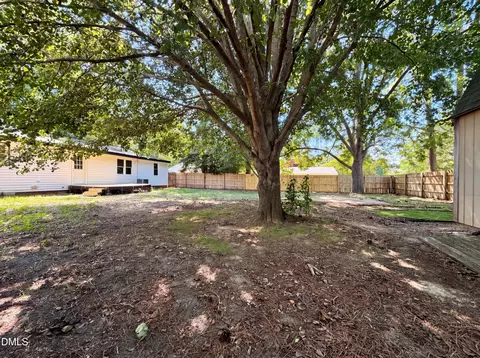 Exterior - 107 Starling St, Pine Level, NC 27568 photo 4 of 4
