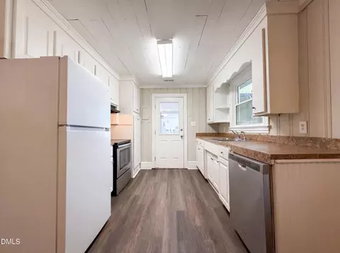 Kitchen - 107 Starling St, Pine Level, NC 27568 photo 1 of 3