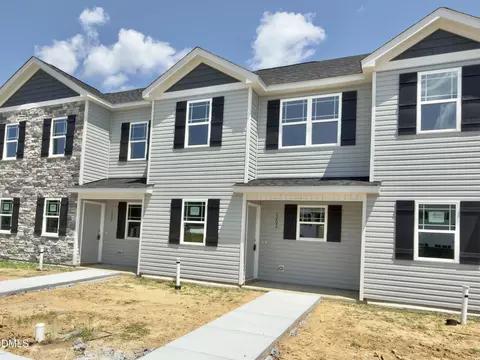 1202 Brookrun Dr, Oxford, NC 27565