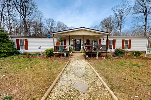 313 Oakdale Dr, Roxboro, NC 27574