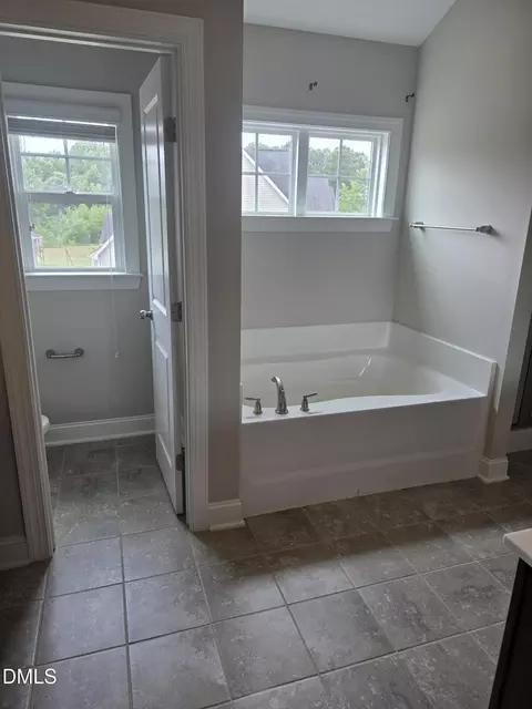 Bath - 109 Chapel Fields Ln, Garner, NC 27529 photo 6 of 6