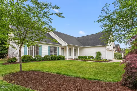 800 Croftwood Dr, Gibsonville, NC 27249