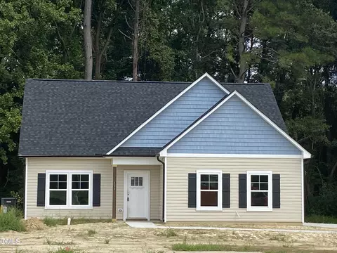 111 Chester Pl, Pikeville, NC 27863