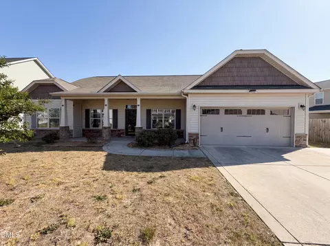 136 Dellmar Dr, Raeford, NC 28376
