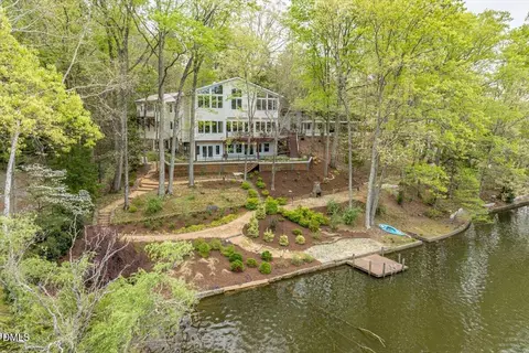 1917 S Lakeshore Dr, Chapel Hill, NC 27514