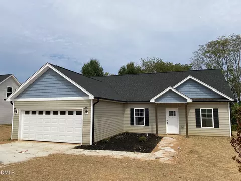 411 E Lee Ave, Yadkinville, NC 27055