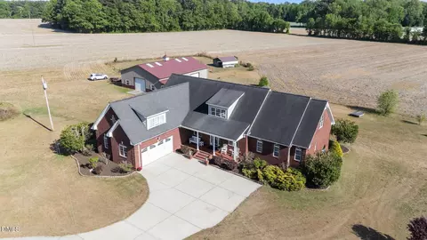 422 Hodge Rd, Kenly, NC 27542