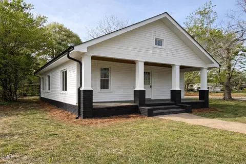 810 N Anthony St, Burlington, NC 27217