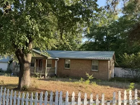 102 Gainey Dr, Goldsboro, NC 27530