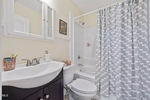 Bath - 1922 Glendale Ave, Durham, NC 27701 photo 1 of 1