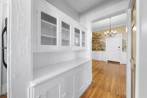 Entry Way - 405 N Gregson St, Durham, NC 27701 photo 2 of 3