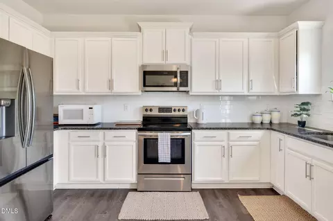 70 Gaillardia Way, Clayton, NC 27527