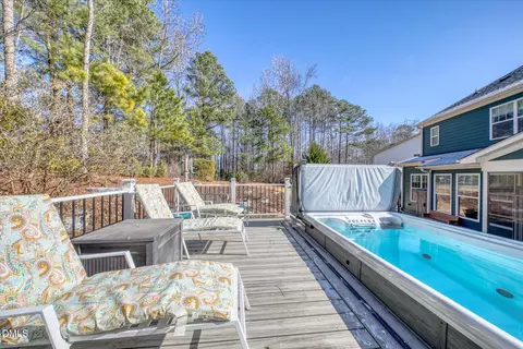 93 Woods Manor Ln, Clayton, NC 27527