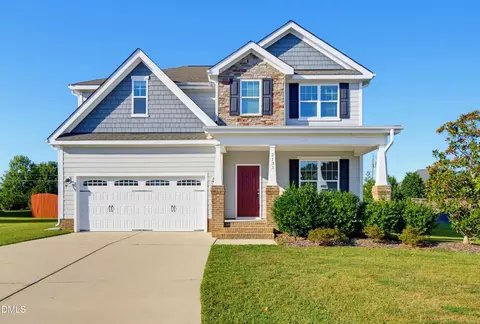 2133 Mills Crest St, Fuquay Varina, NC 27526
