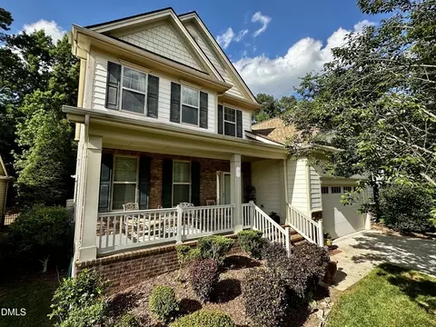 202 Briarfield Dr, Apex, NC 27502