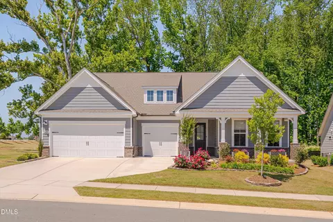 1501 Carolina Park Dr, Fuquay Varina, NC 27526