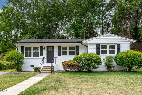 516 Calloway Dr, Raleigh, NC 27610