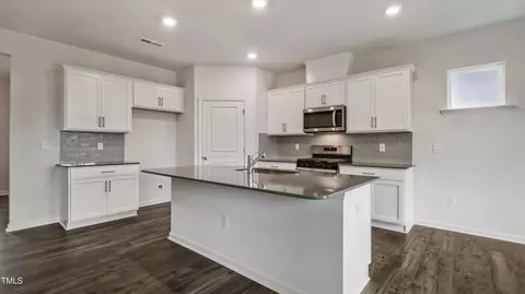 909 Comice Pear Way, Willow Spring, NC 27592 photo 7