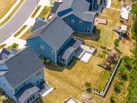 View/Area - 1925 Custom Ln, Apex, NC 27502 photo 1 of 3