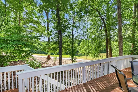 1224 E Pointe Dr, Durham, NC 27712 photo 5