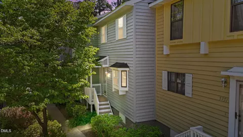 5749 Three Oaks Dr, Raleigh, NC 27612