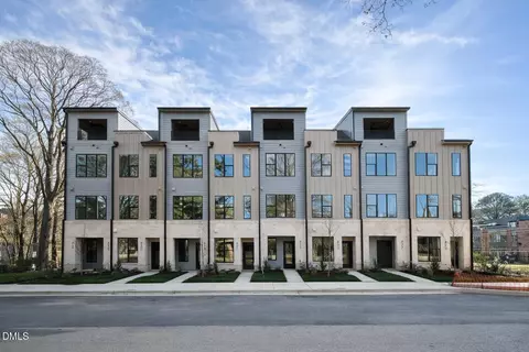 813 Niantic St, Cary, NC 27511