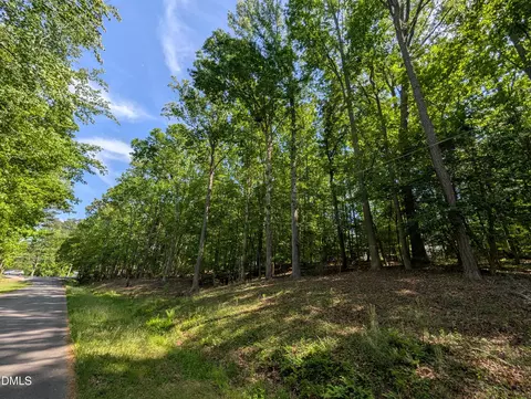 132 Cherokee Dr, Louisburg, NC 27549