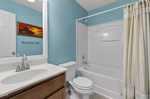 Bath - 2805 Lenox Ln, Durham, NC 27703 photo 1 of 5