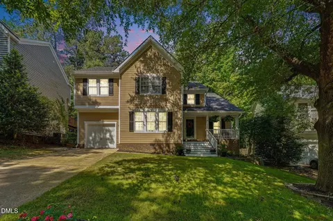 105 New Holland Pl, Cary, NC 27519