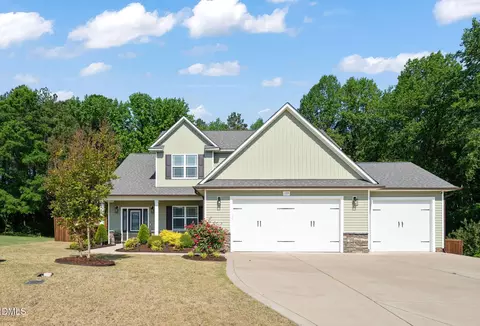 153 Shady Oaks Dr, Benson, NC 27504
