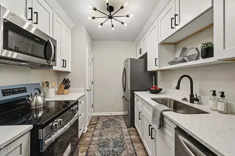 704 Brye St, Durham, NC 27703 photo 10
