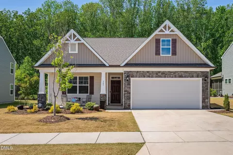 545 Hampton Crest Ct, Fuquay Varina, NC 27526