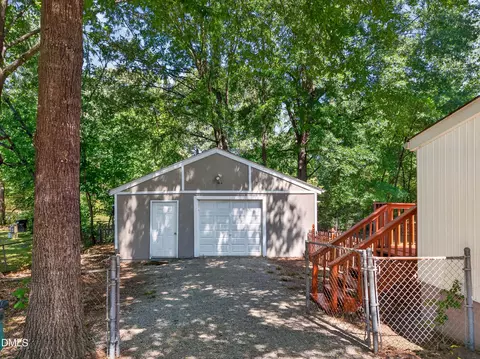 Exterior - 110 Temple Ln, Durham, NC 27713 photo 2 of 7