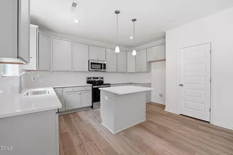 Entry Way - 150 Cribbs Ln, Middlesex, NC 27557 photo 1 of 1