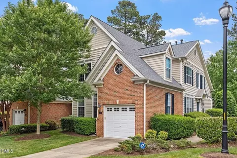 9425 Oglebay Ct, Raleigh, NC 27617