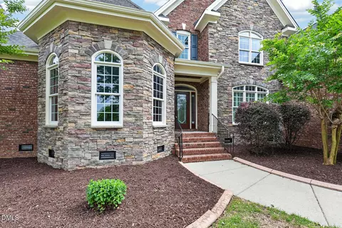 2205 Belvinwood Dr, Fuquay Varina, NC 27526