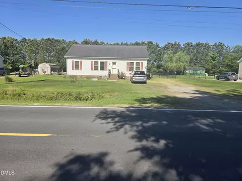 142 Lovers Ln, Elizabeth City, NC 27909