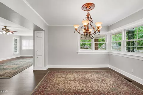 Dining - 203 E Davis St, Smithfield, NC 27577 photo 1 of 3