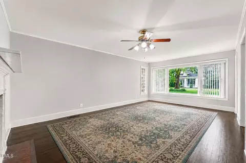 Living - 203 E Davis St, Smithfield, NC 27577 photo 1 of 2